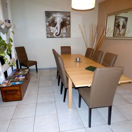 Hyper Centre 10 Pers 아파트 콜마