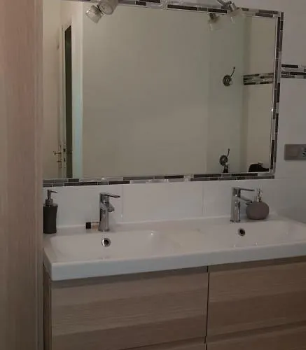 Hyper Centre 10 Pers 아파트 콜마